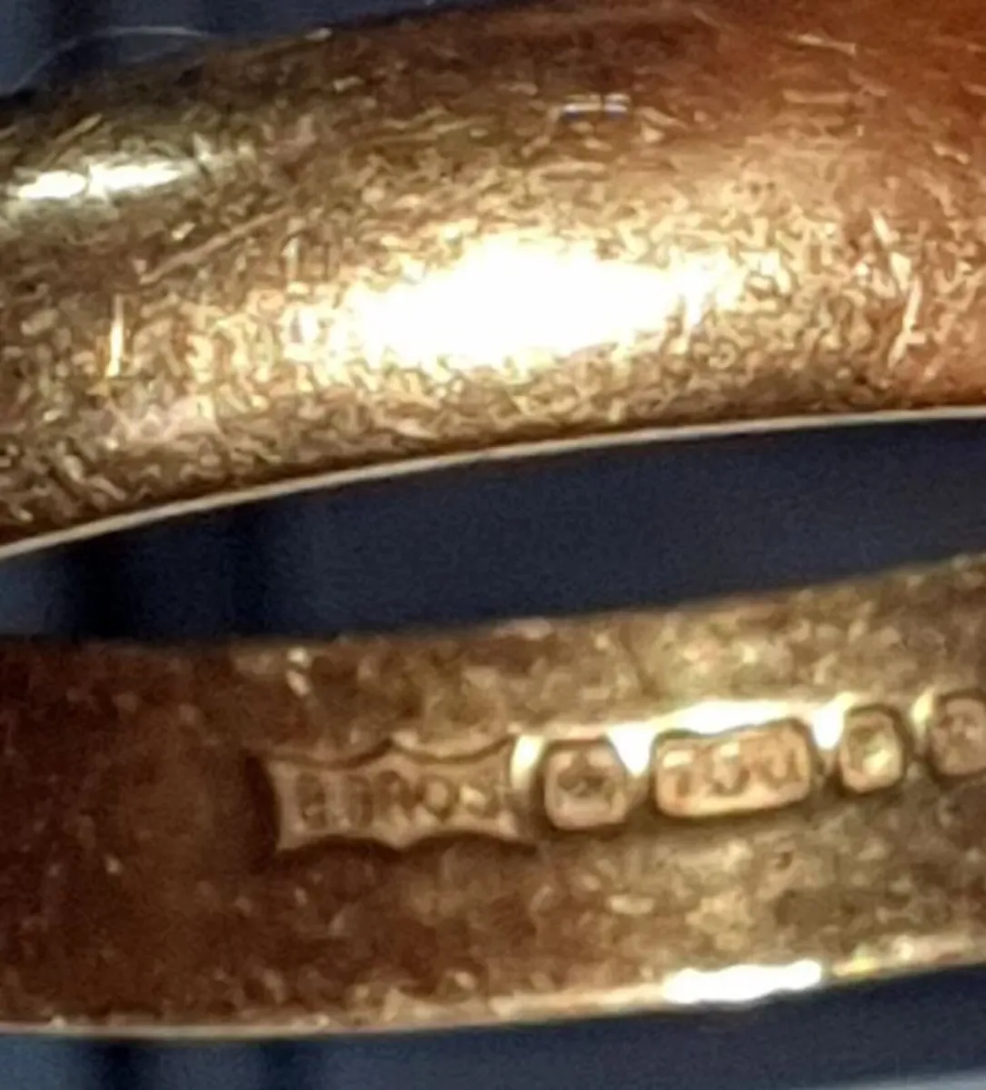 Pristine Vintage Men's 18ct Gold Wedding Band - Image 2