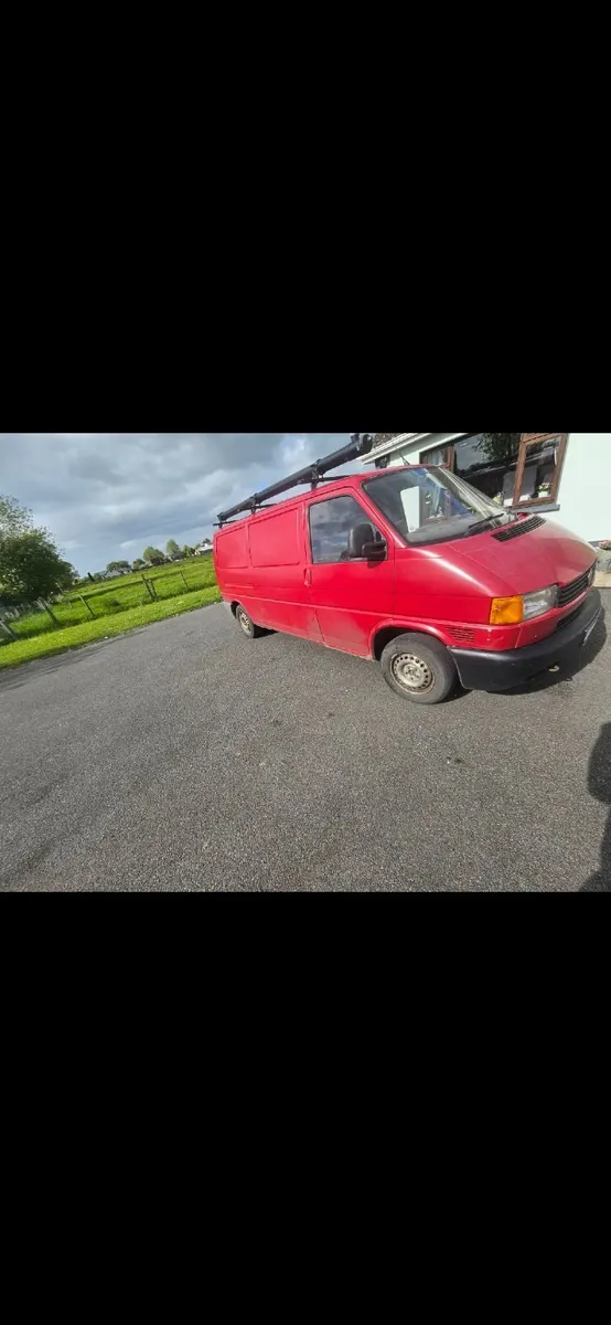 Volkswagen Transporter 2001 - Image 1