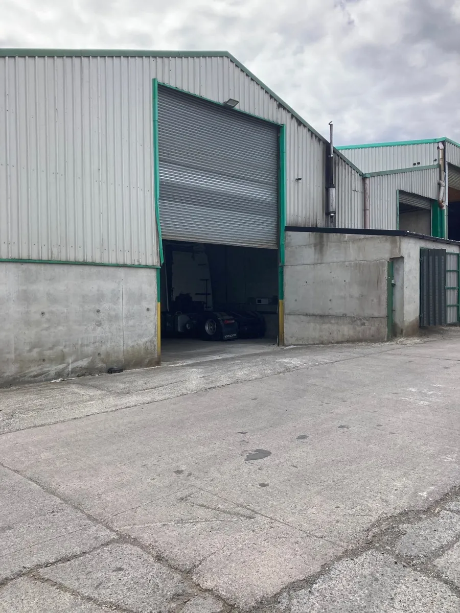 COMMERCIAL PROPERTY - Image 3