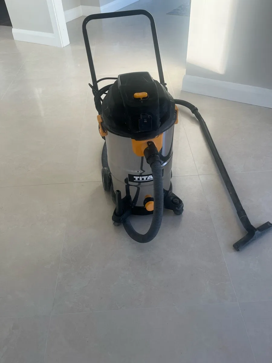 Vacuum Cleaner - Image 1