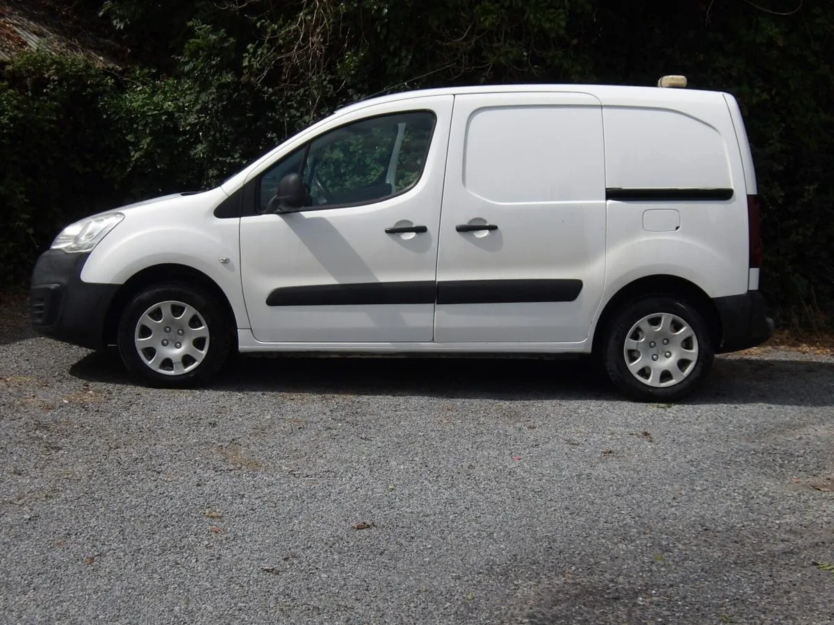 Peugeot Partner 1.6 BlueHDi 75bhp 3 Seats - Image 1