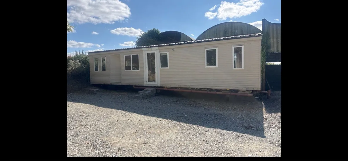 Atlas Diamond super 38ft x 12ft 2 bed mobile - Image 1