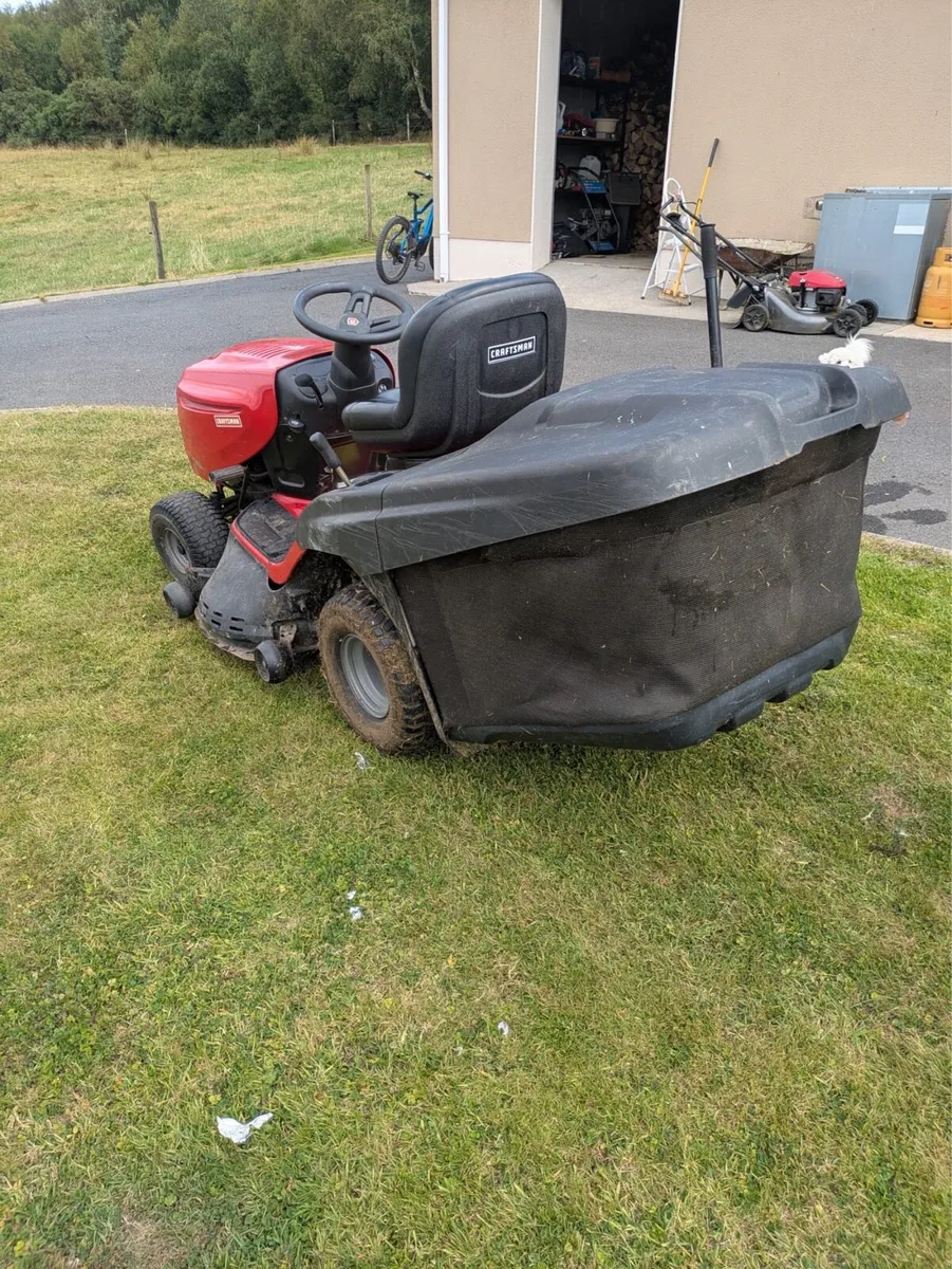 Craftsman Ride on Lawnmower - Image 3