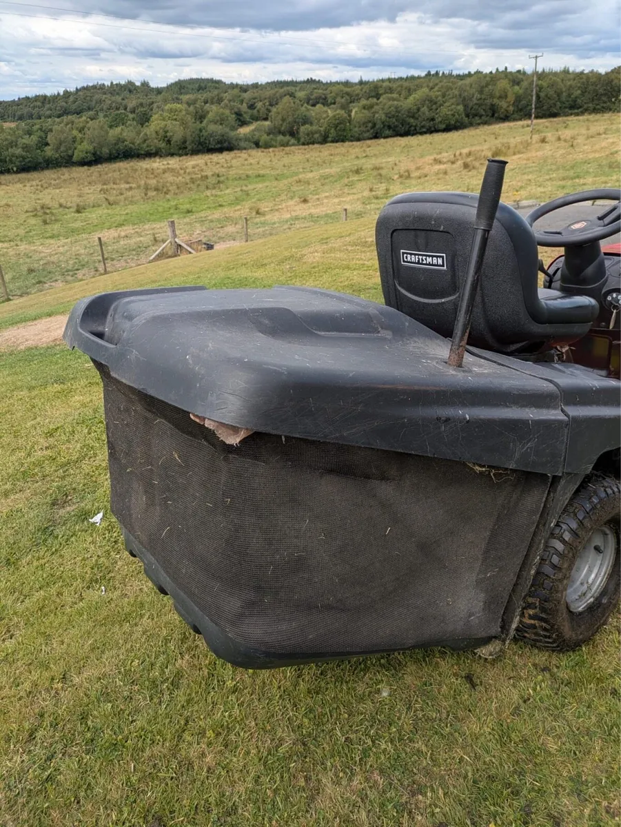 Craftsman Ride on Lawnmower - Image 4