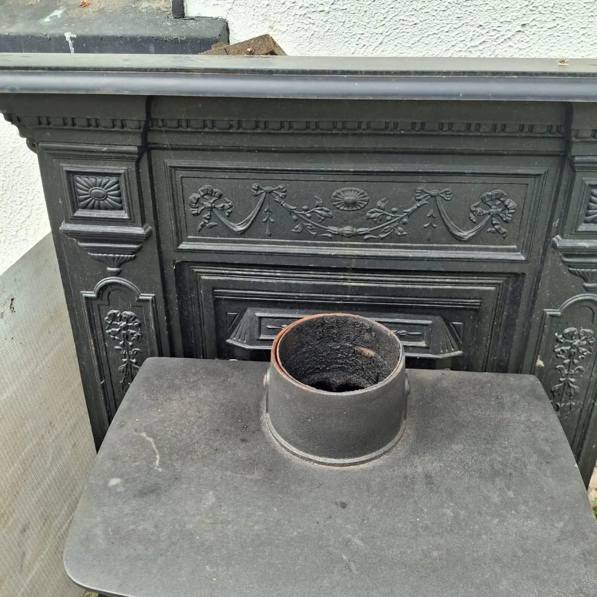 Fireplace  and stove - Image 4