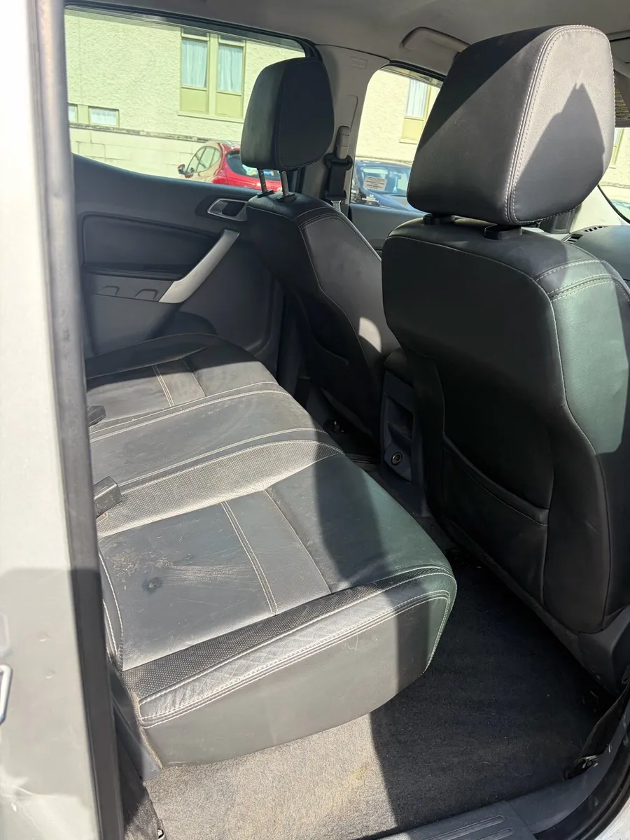 Ford Ranger Top Spec - Image 4