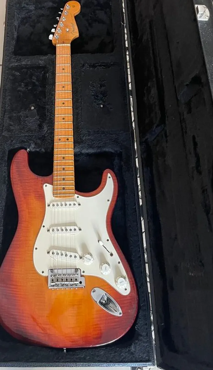 Fender select 2012 - Image 1