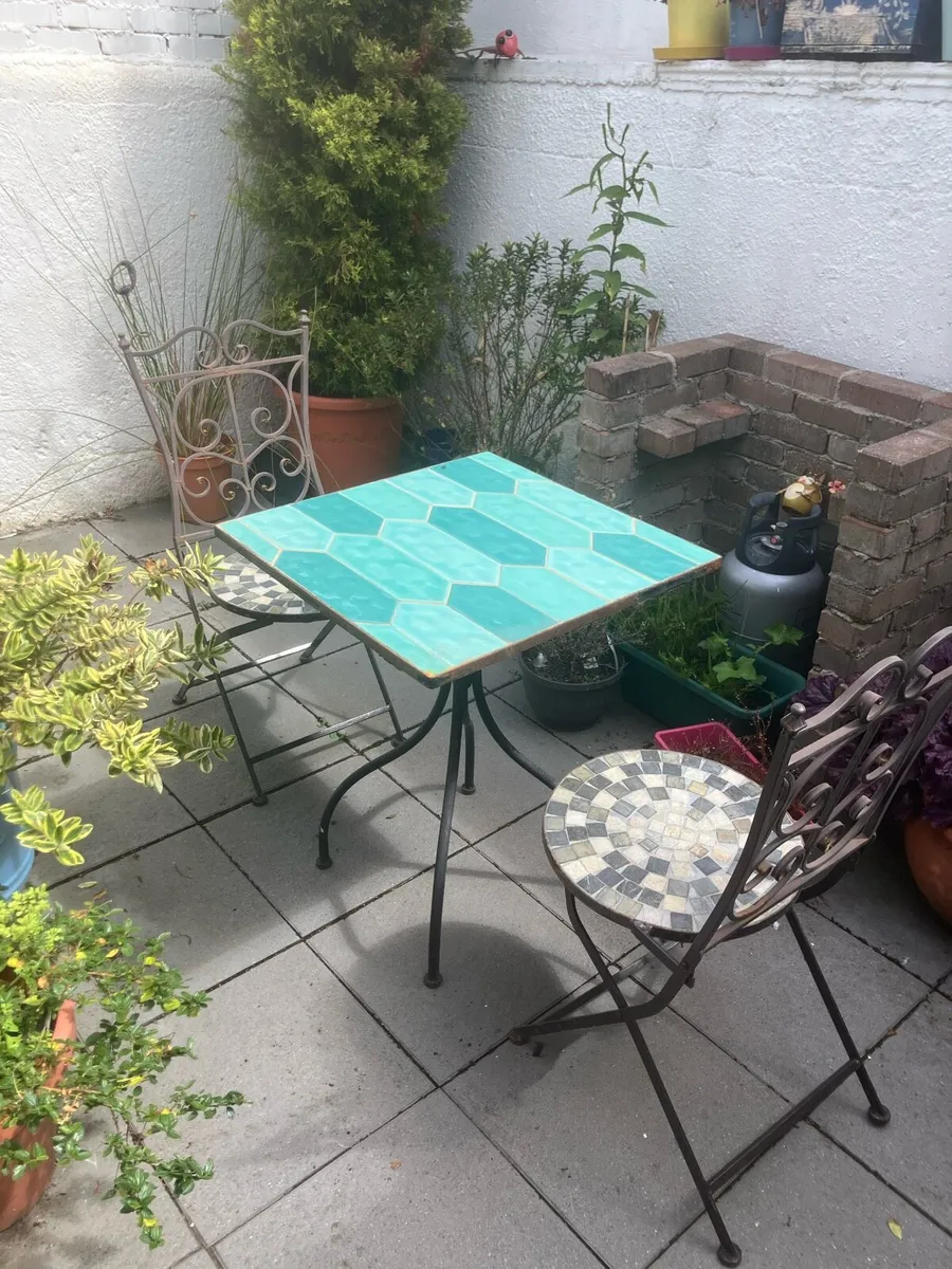 Bistro set - Image 1