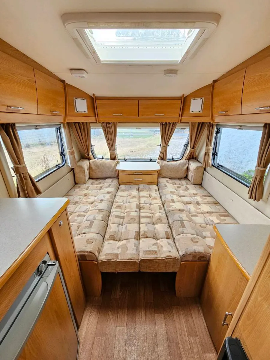 18Ft 5/6 Berth Compass Caravan For Sale - Image 3