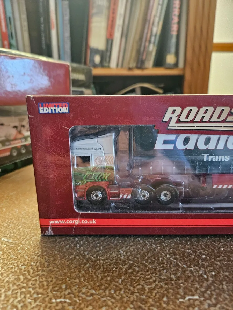 Corgi Scania Tractor Unit and Trailer Eddie Stobar - Image 4