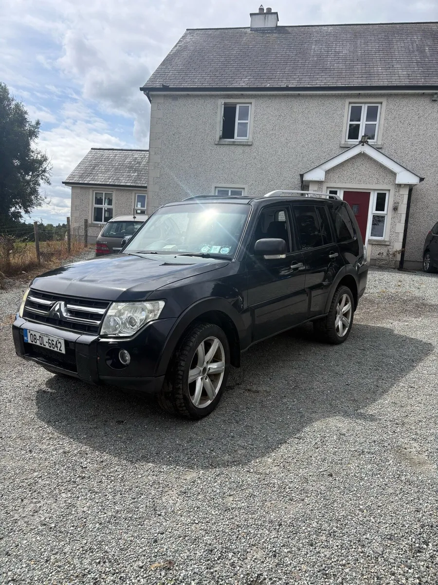 Mitsubishi Shogun Diamond - Image 2