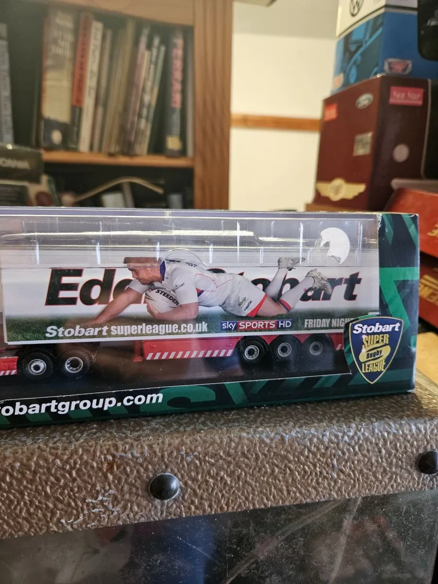 Corgi Scania Tractor Unit and Trailer Eddie Stobar - Image 3