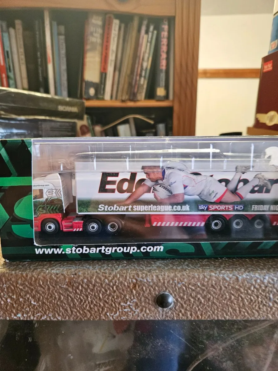 Corgi Scania Tractor Unit and Trailer Eddie Stobar - Image 4