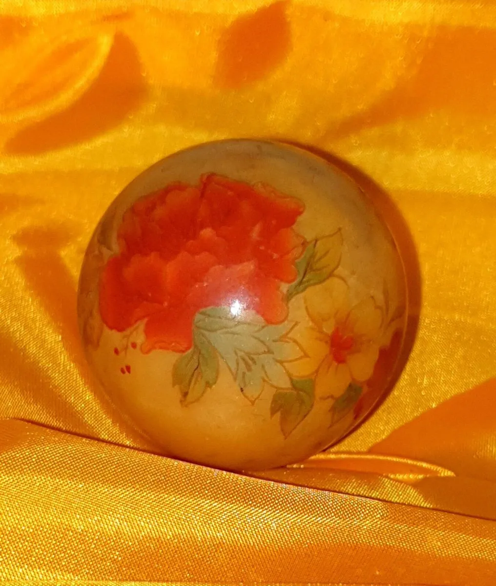 Vintage Italian Alabaster Paperweight Hand Painted - Image 2
