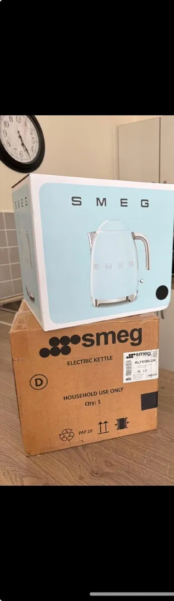 New Smeg electric kettle - Image 1
