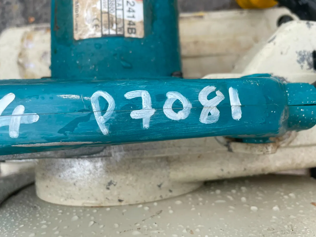 Makita Chop Saw 110v - Image 2