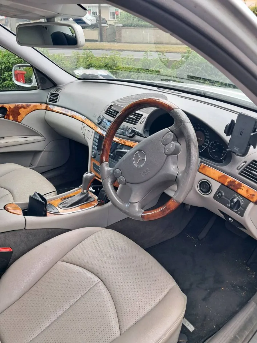 Mercedes E200 Automatic Nct 05/27) - Image 3