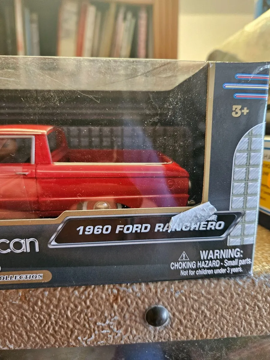 Corgi Motormax Ford Ranchero - Image 4