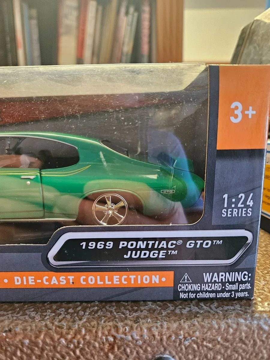 Corgi Motormax Pontiac GTO 1.24 - Image 4