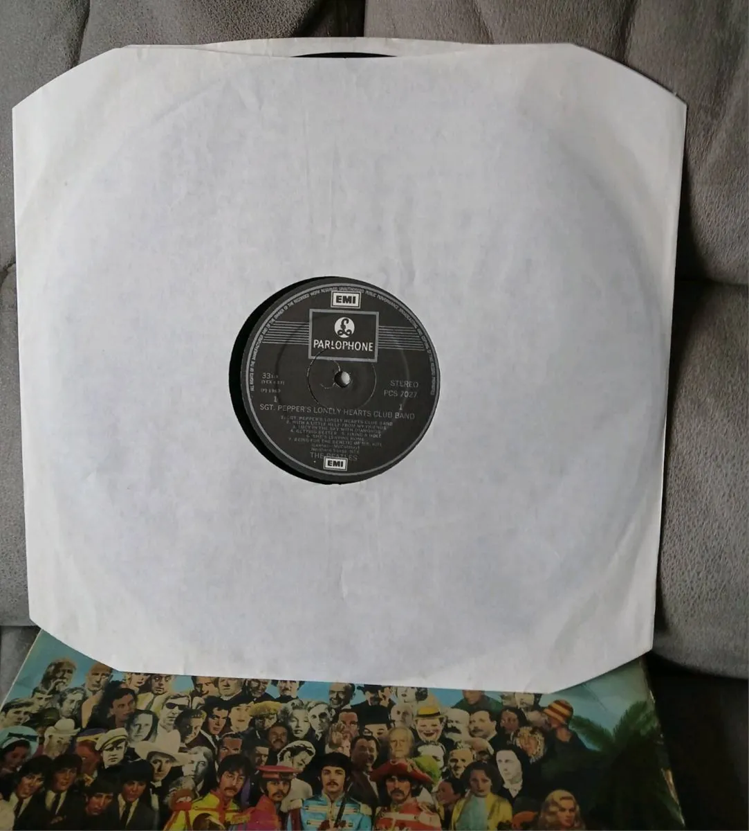 Sgt Peppers Lonely Hearts Club Band - Image 4