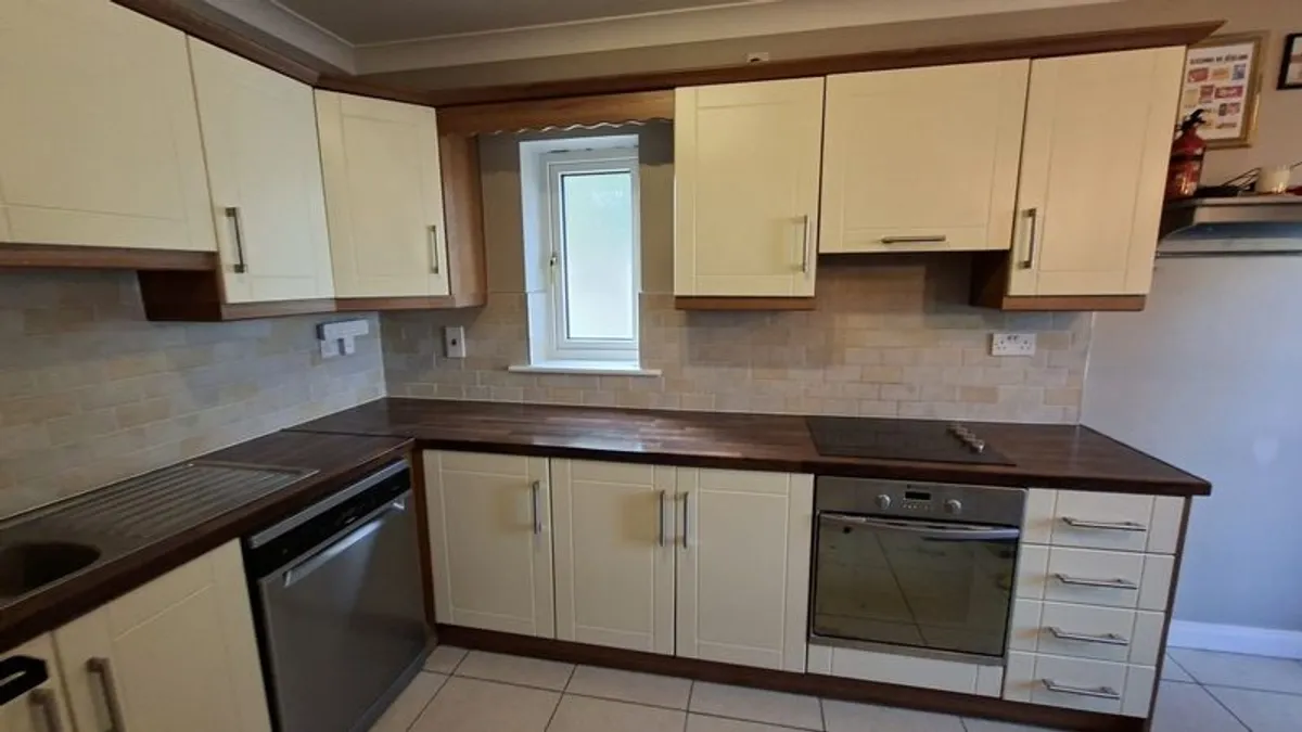 Complete Cream & Wood Modern Shaker Style Kitchen - Image 1