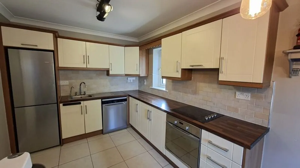 Complete Cream & Wood Modern Shaker Style Kitchen - Image 2