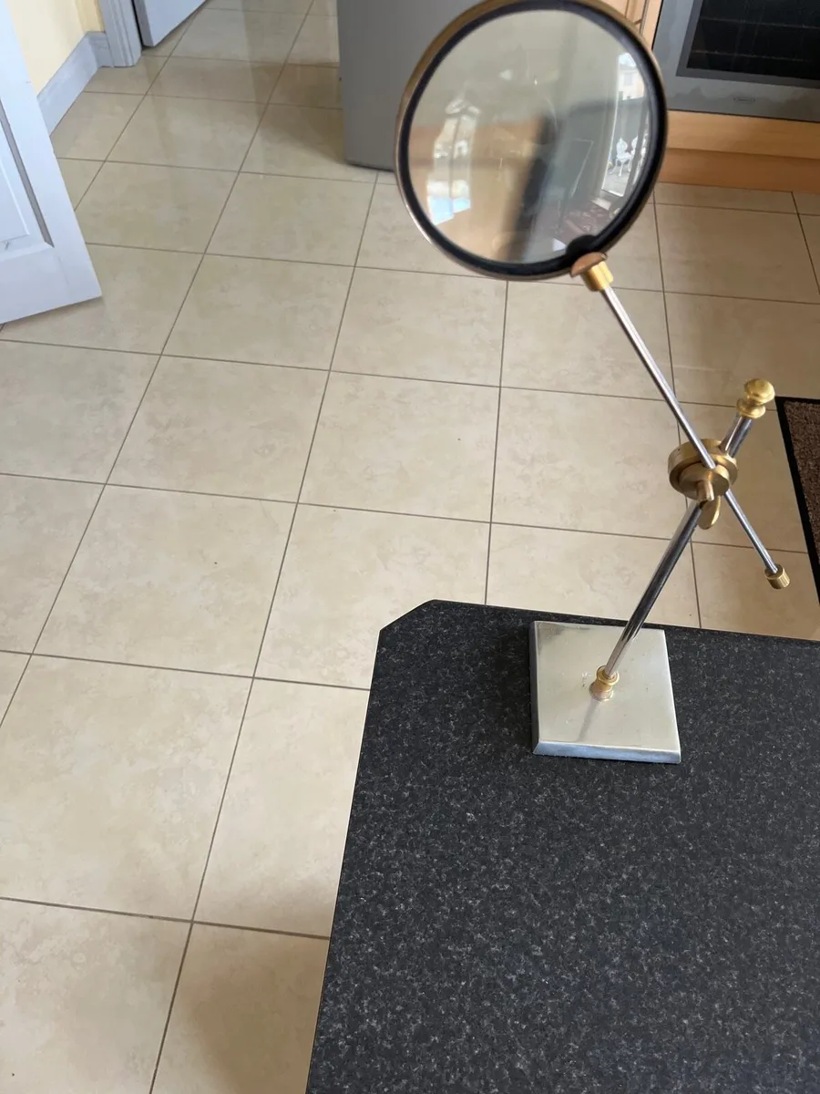 Mid century magnifying glass - Image 4