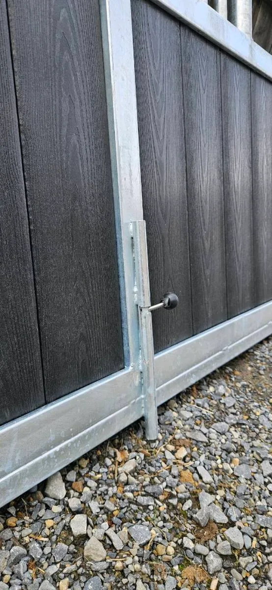 Horse Feeding Barriers - Image 4
