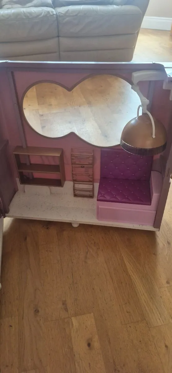 Our Generation doll Salon - Image 2
