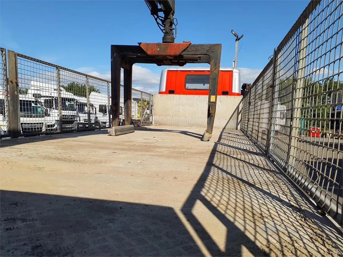 HIAB CRANE - Image 3