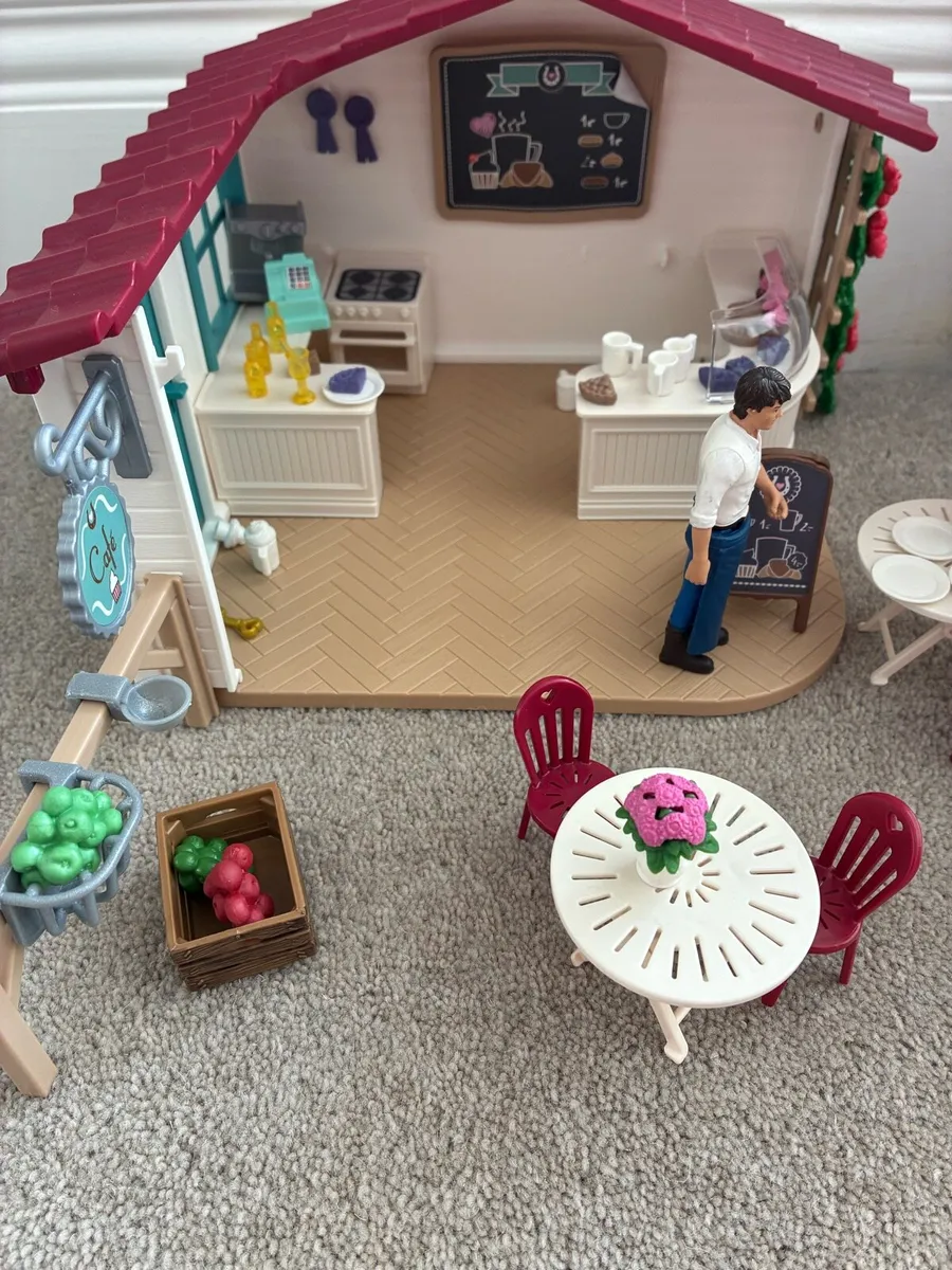 Schleich Horse Club Cafe Set 42519 - Image 2