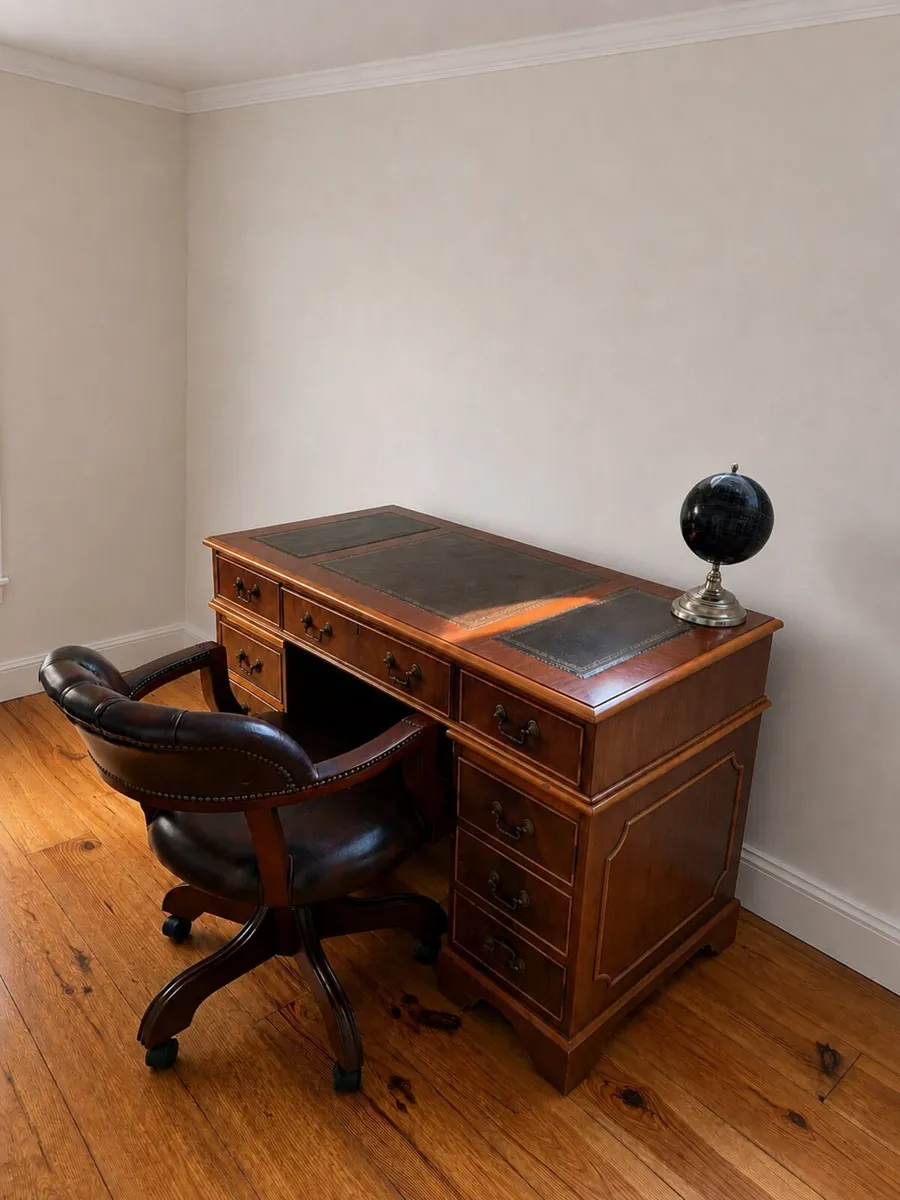 Mahogany Pedestal desk and Chesterfield Captain - Image 4