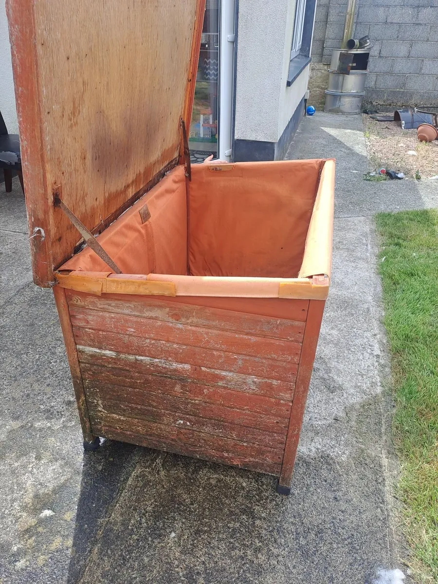 Dog Kennel - Image 4