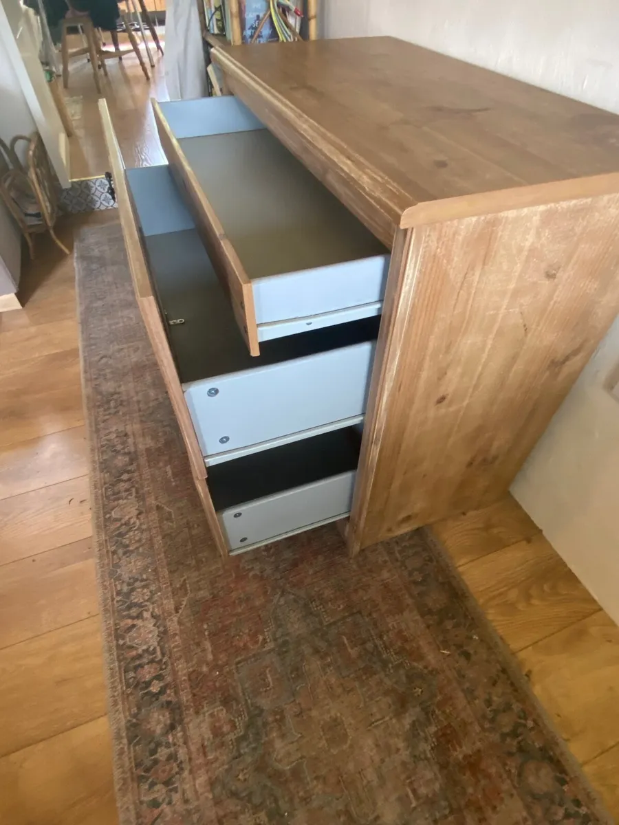 Chest of drawers. - Image 4