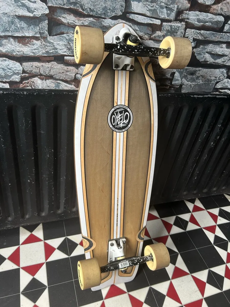Skateboard - Image 2