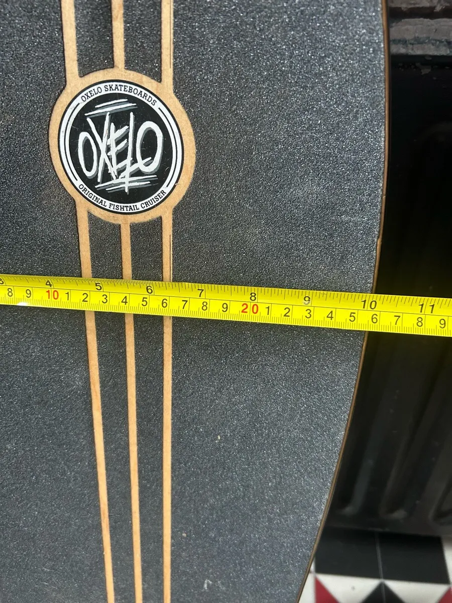 Skateboard - Image 3