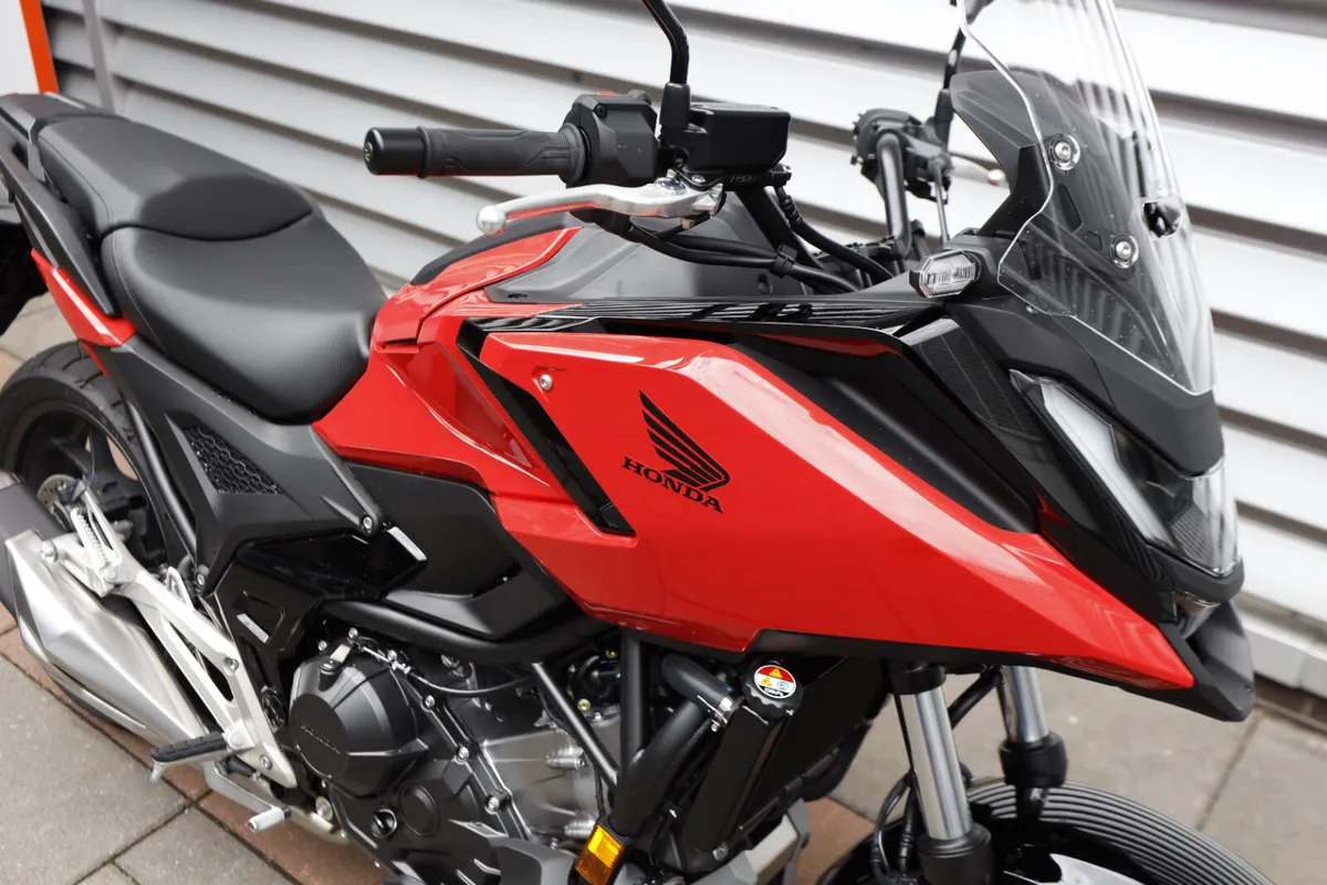 HONDA NC750X *Ex-Demo* 261 - Image 3