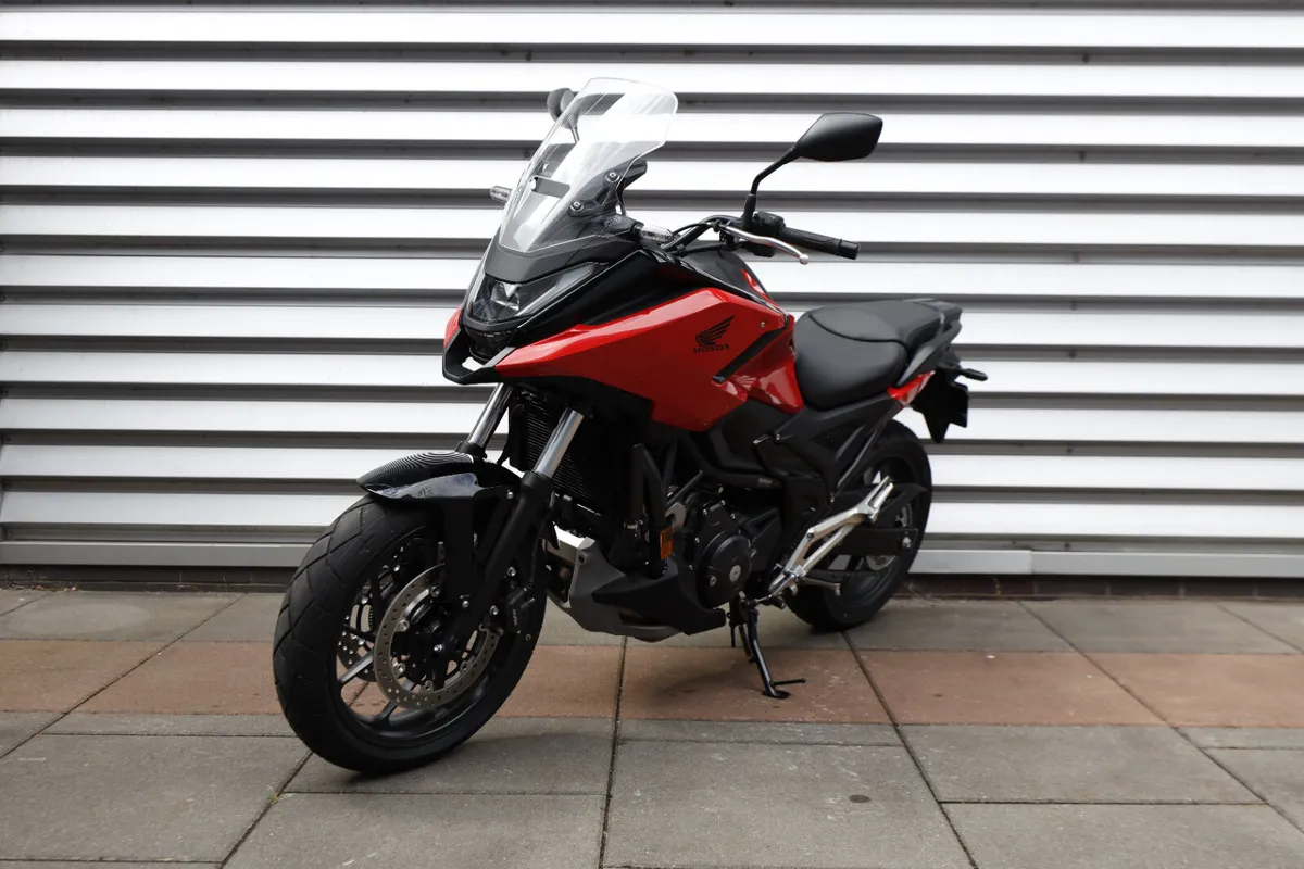 HONDA NC750X *Ex-Demo* 261 - Image 2