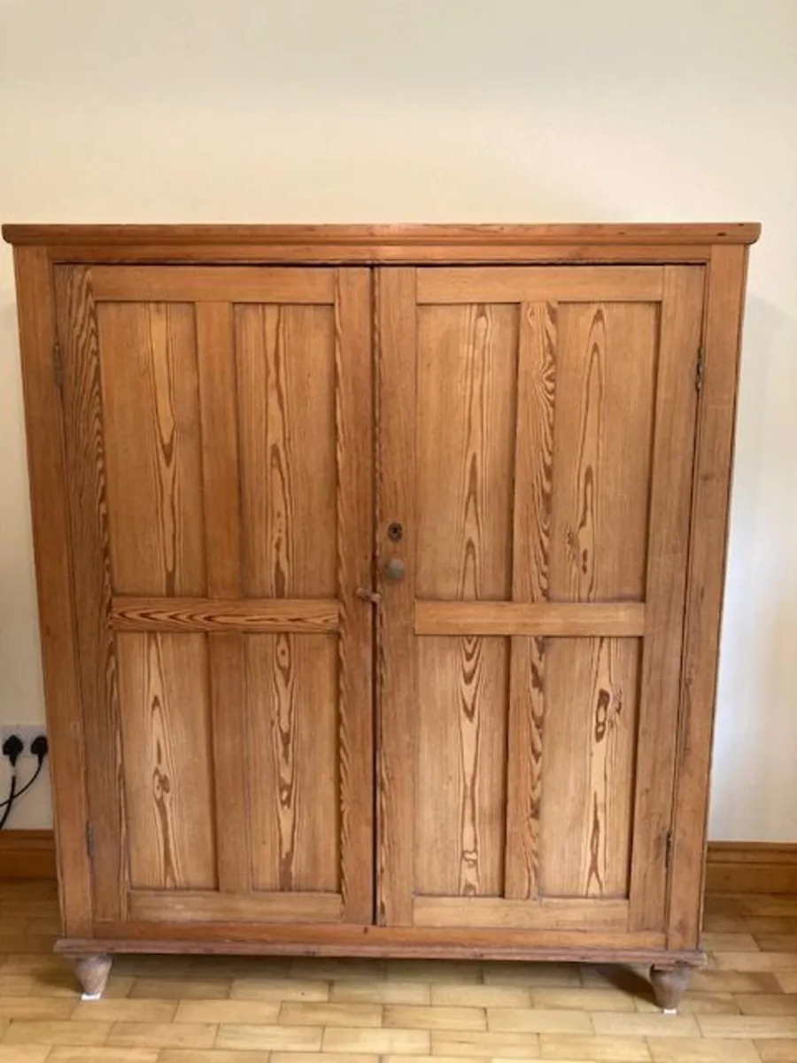 Victorian (pine) school cabinet - Image 1