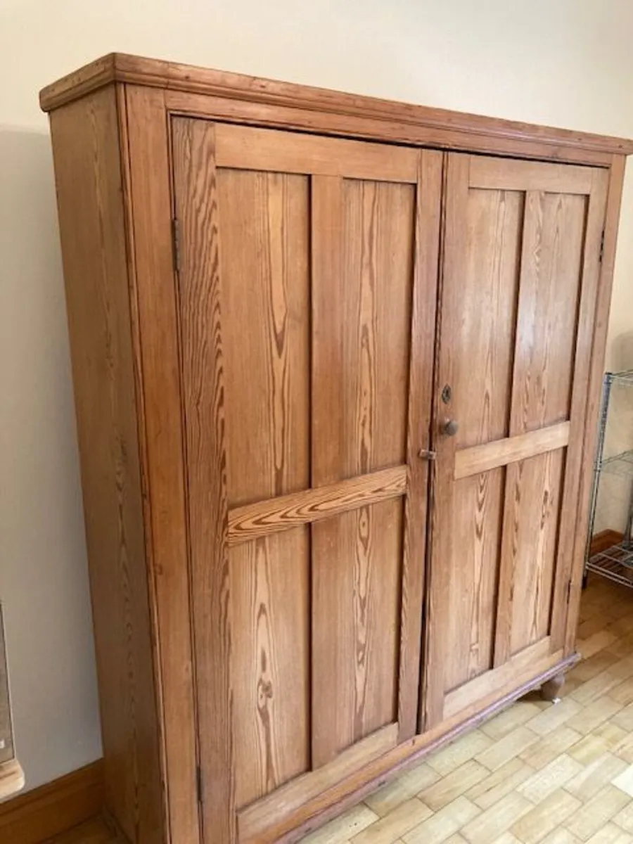 Victorian (pine) school cabinet - Image 4