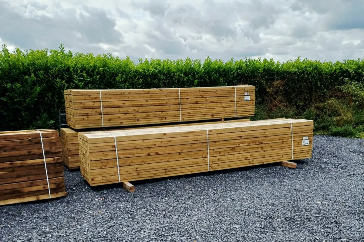 4x2 4.8m Stud Rails For Fencing