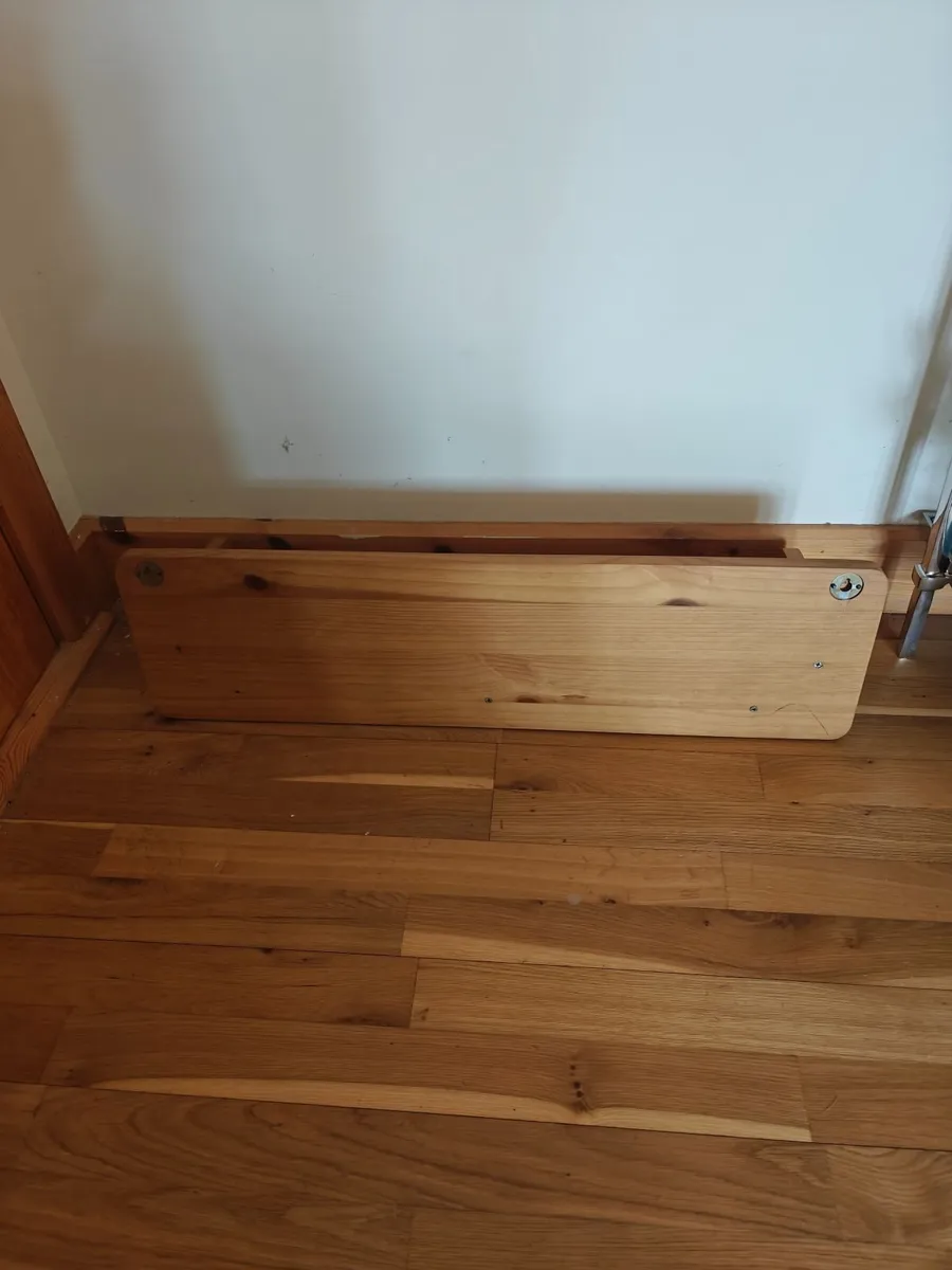 Pine wall bookshelf - Image 2