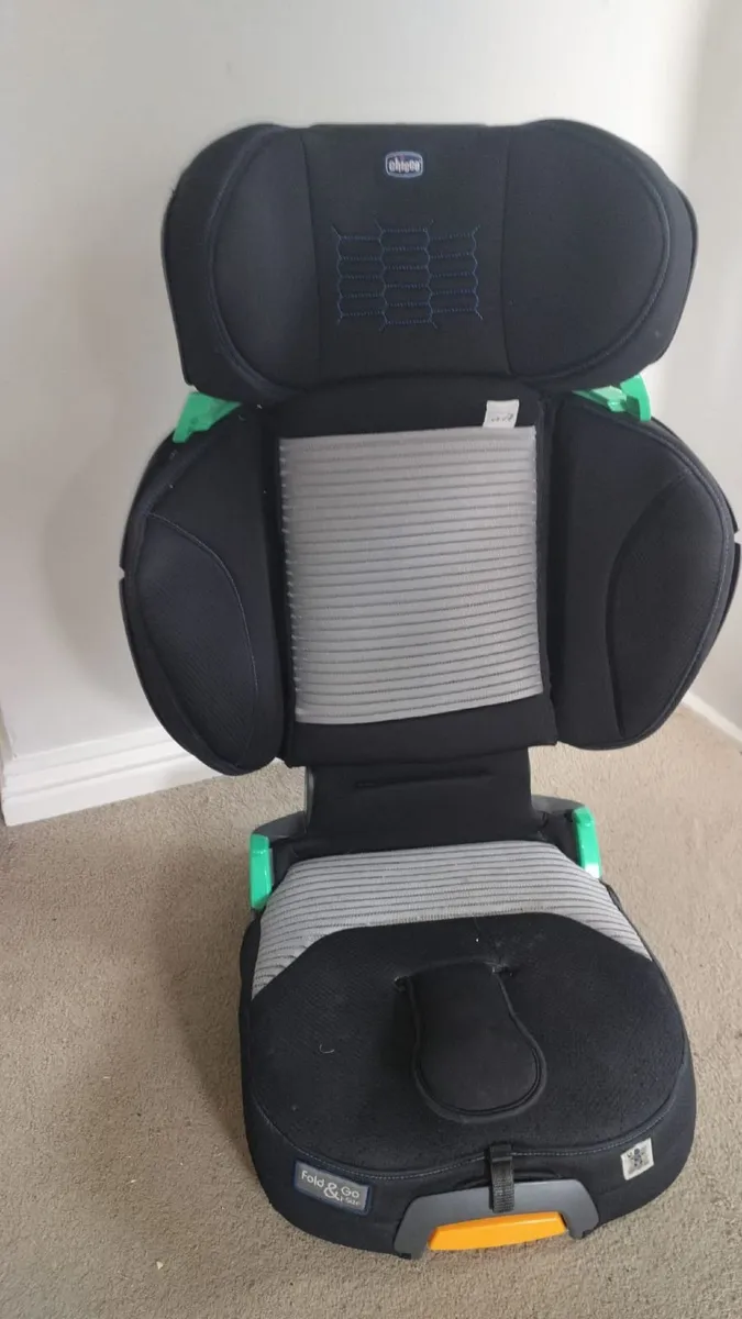 Childs car seat x 2 - Image 2