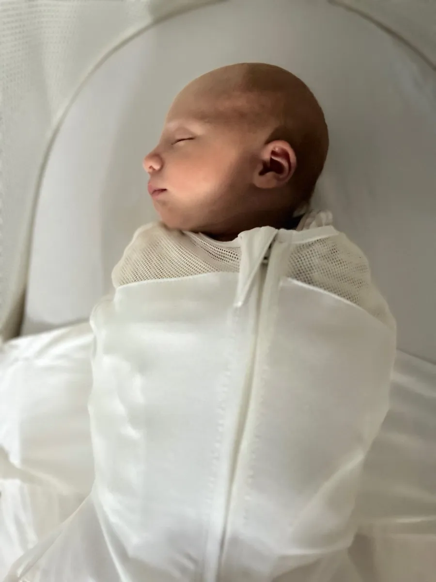 Snoo Crib Happiest Baby Bassinet - Image 4