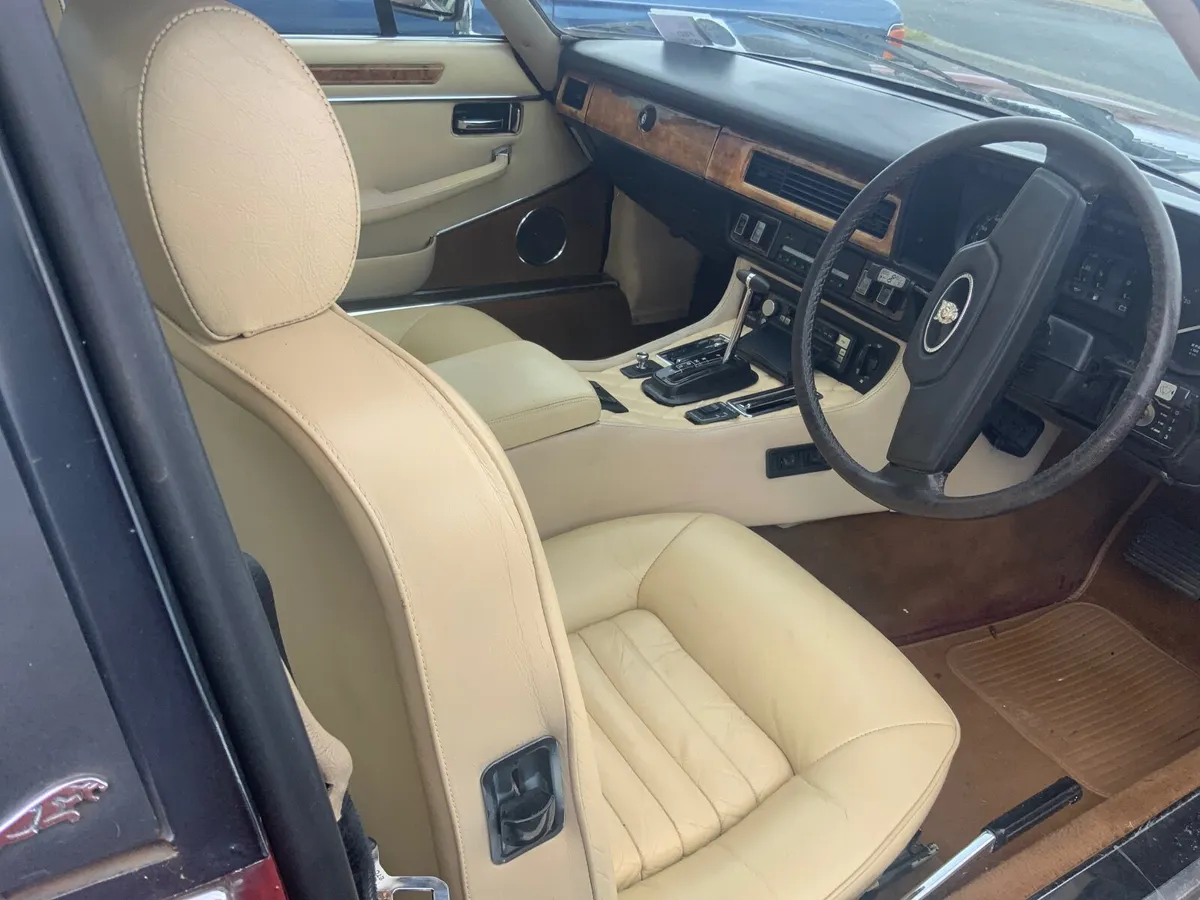 Jaguar XJ 1987 - Image 4