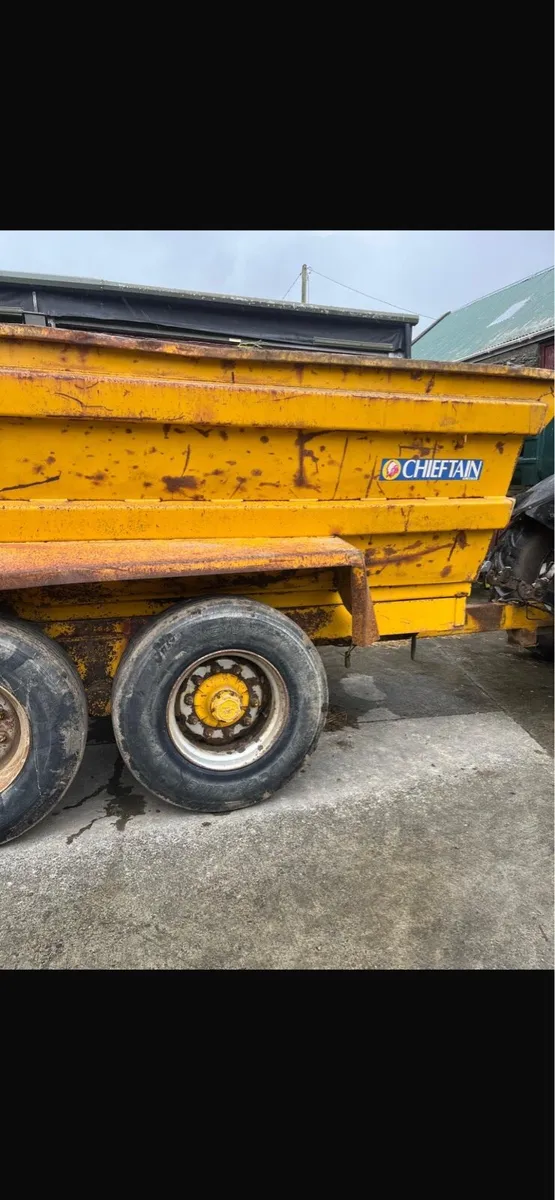Dump trailer - Image 1