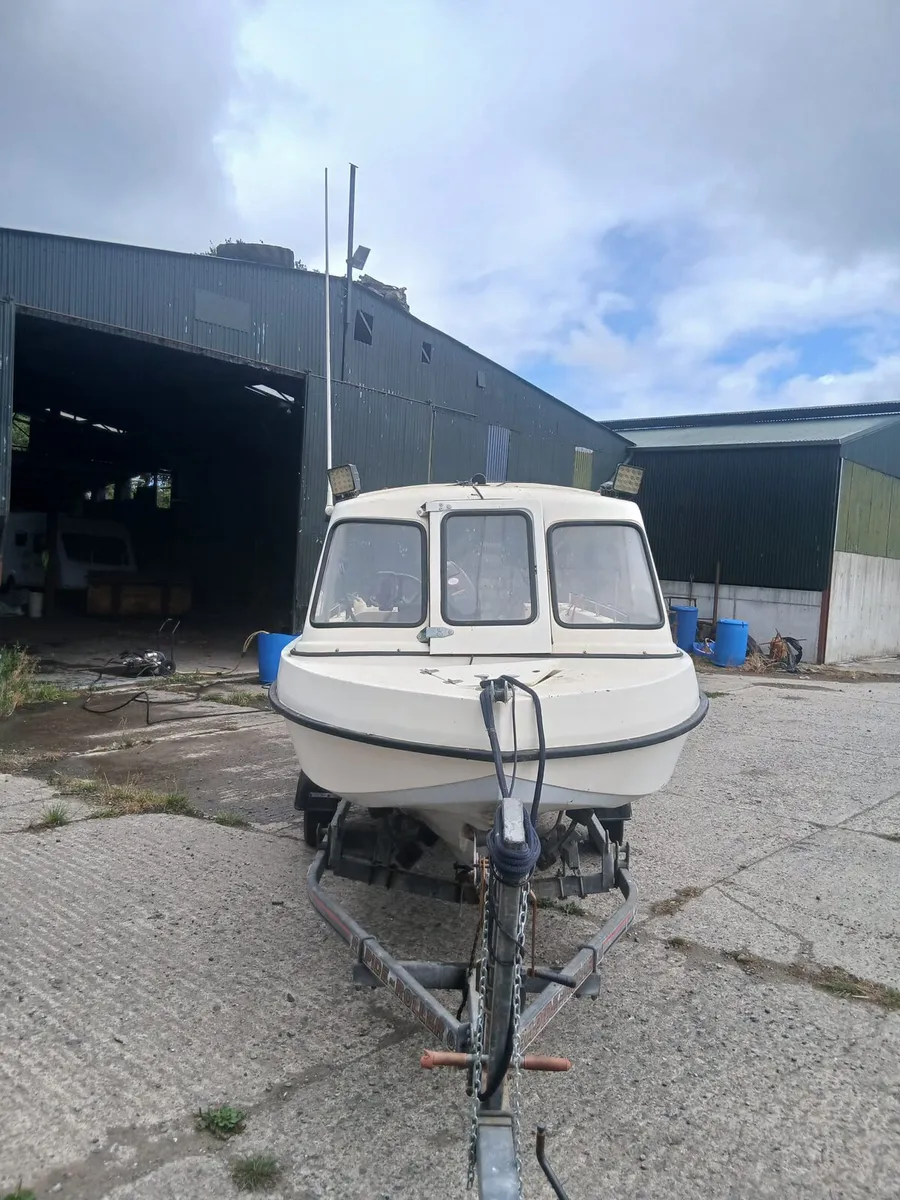 Fishing boat for sale - Image 1