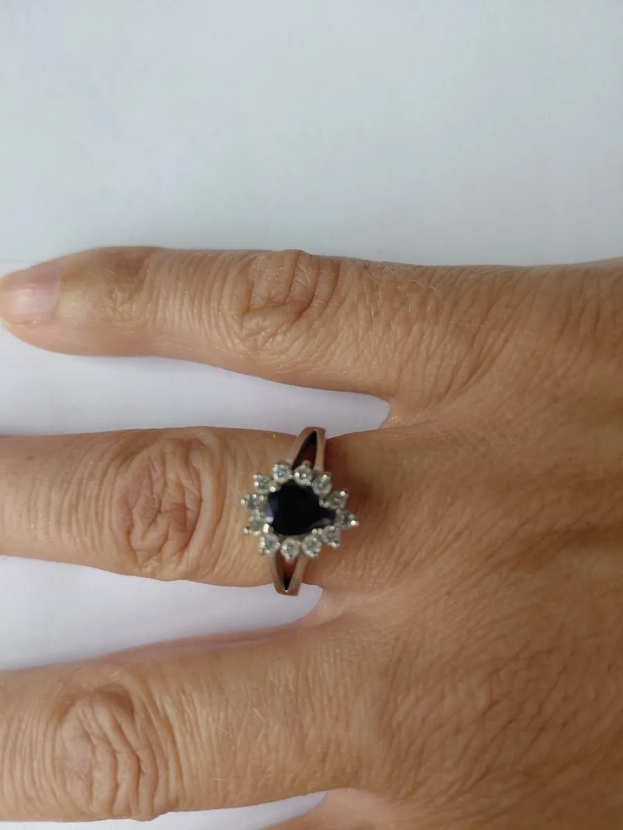 18 carat sapphire ring - Image 2