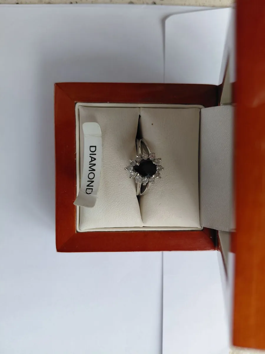 18 carat sapphire ring - Image 3