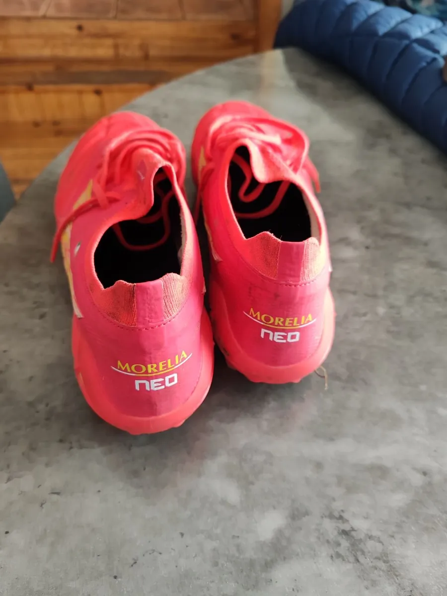 Football boots - Image 2